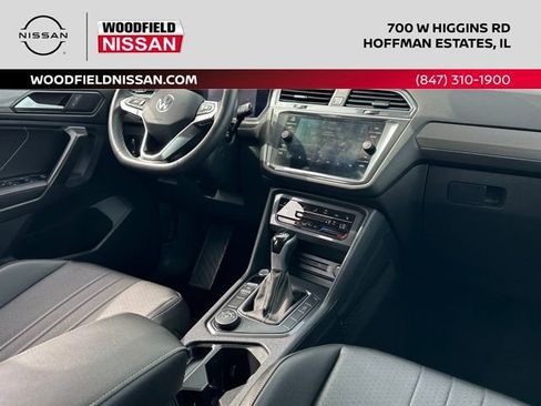 Used 2022 Volkswagen Tiguan SE image 30