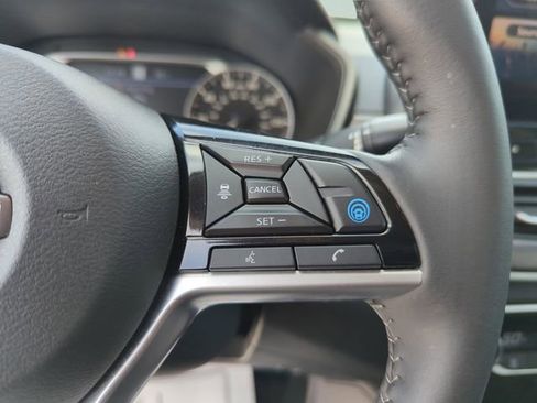 Used 2024 Nissan Altima 2.5 SL AWD/4WD image 38