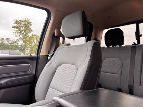 Used 2020 RAM 1500 Big Horn AWD/4WD image 10