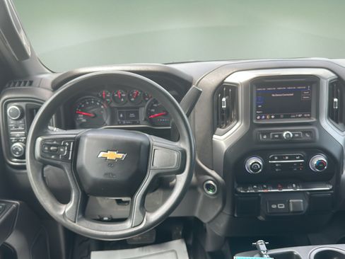 Used 2024 Chevrolet Silverado 1500 W/T w/ WT Convenience Package AWD/4WD image 15