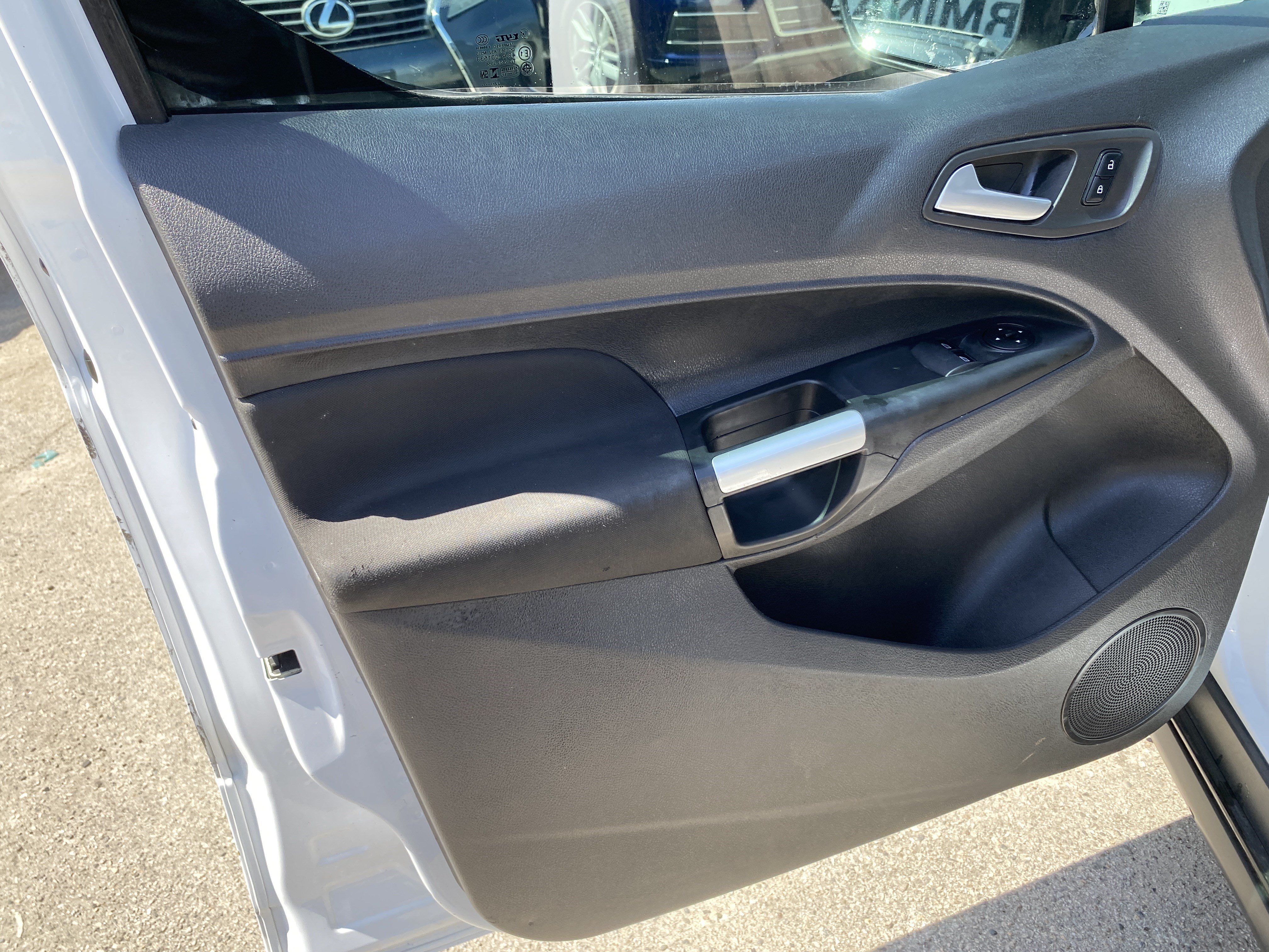 Used 2016 Ford Transit Connect XLT FWD image 14