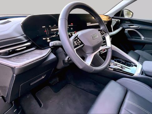 Used 2025 Audi Q5 Premium Plus w/ Premium Plus AWD/4WD image 6