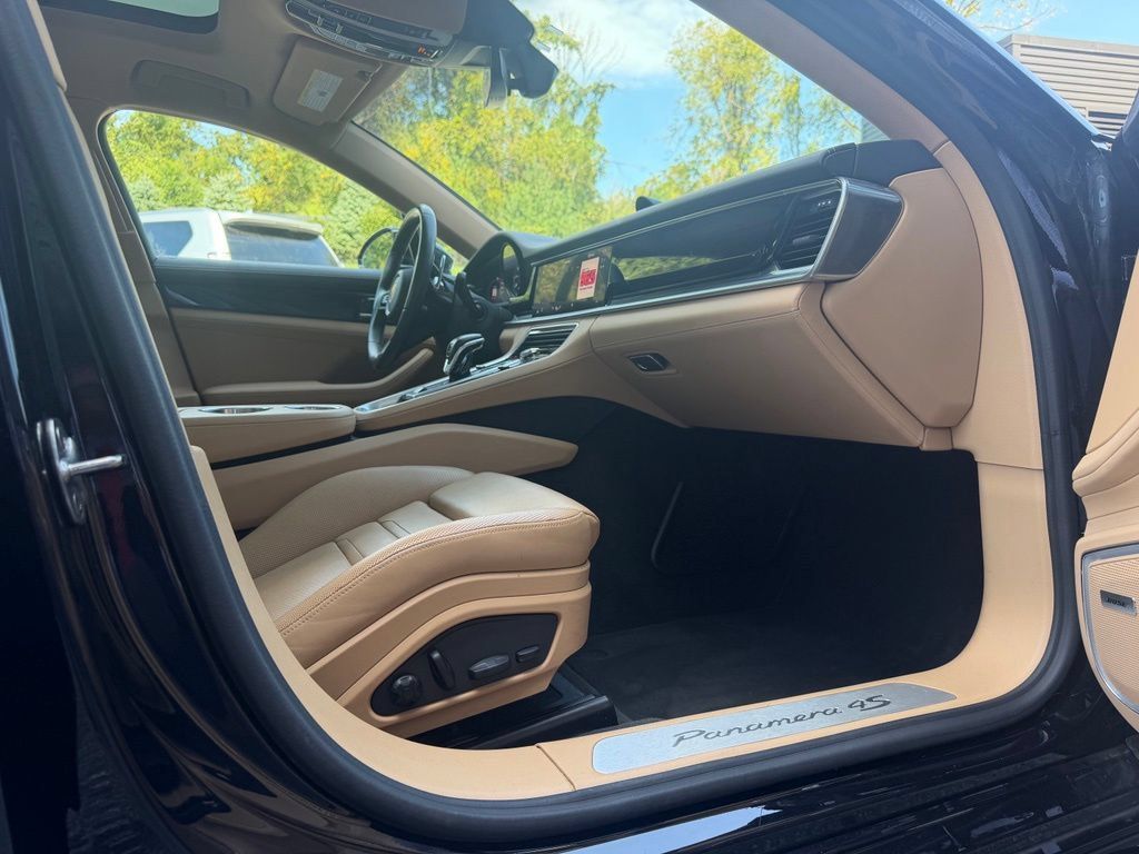 Certified 2023 Porsche Panamera 4S AWD/4WD image 21