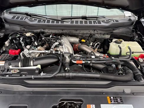New 2026 Ford F450 Platinum w/ FX4 Off-Road Package AWD/4WD image 10