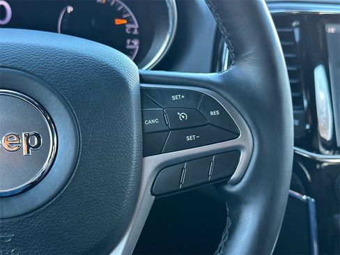 Used 2020 Jeep Grand Cherokee Limited image 25