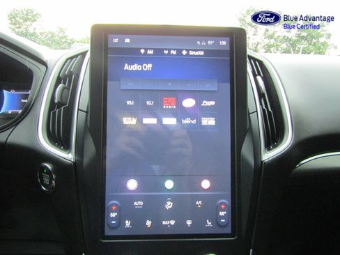 Certified 2024 Ford Edge Titanium AWD/4WD image 18