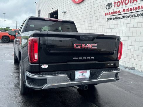 Used 2025 GMC Sierra 1500 SLT AWD/4WD image 34