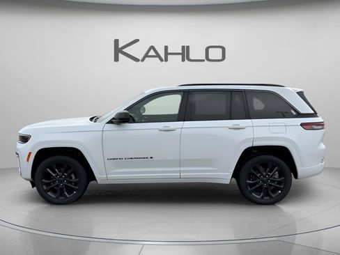 New 2026 Jeep Grand Cherokee Limited AWD/4WD image 2