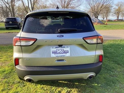 Used 2022 Ford Escape SE w/ Cold Weather Package image 13