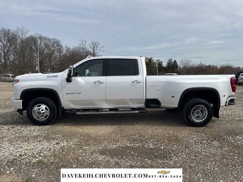 Used 2022 Chevrolet Silverado 3500 High Country w/ Safety Package II image 3