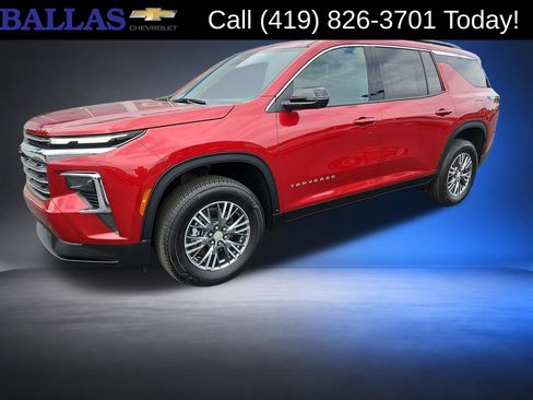 Used 2024 Chevrolet Traverse LT w/ Trailering Package AWD/4WD image 1