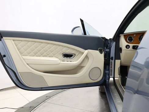 Used 2016 Bentley Continental GT image 9