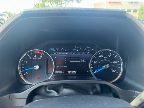 Used 2017 Ford F250 Lariat w/ Lariat Ultimate Package AWD/4WD image 8