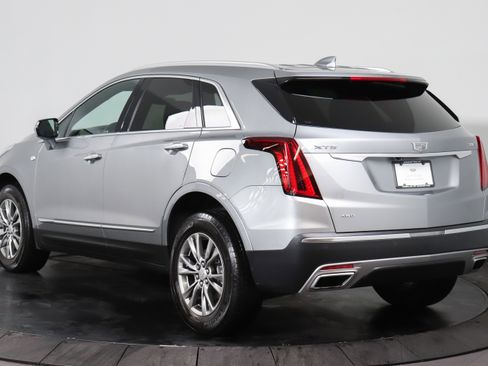 Used 2023 Cadillac XT5 Premium Luxury image 3
