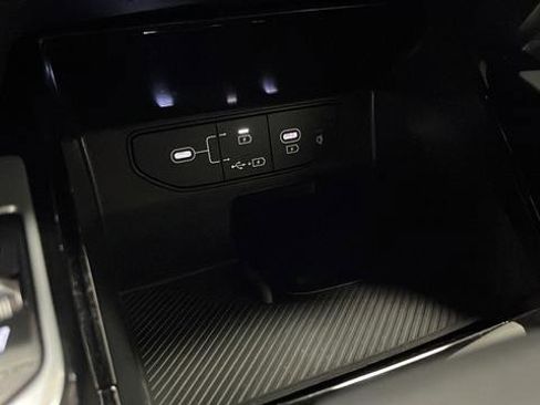 Used 2024 Kia Sorento SX Prestige w/ Sage Leather Package image 33