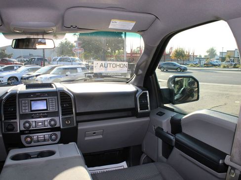 Used 2018 Ford F150 XLT image 24