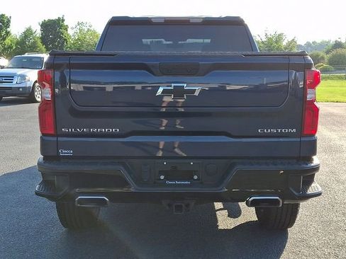 Used 2021 Chevrolet Silverado 1500 Custom Trail Boss AWD/4WD image 8