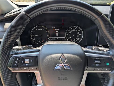 Used 2024 Mitsubishi Outlander SE FWD image 36