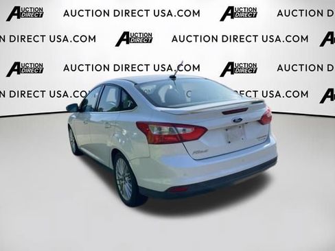Used 2014 Ford Focus Titanium FWD image 12
