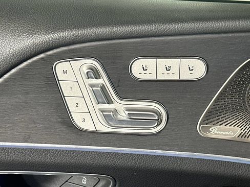 Certified 2025 Mercedes-Benz GLS 450 4MATIC image 11