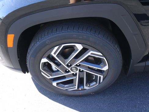 New 2025 Hyundai Tucson Limited image 10