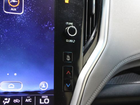 Used 2021 Subaru Outback Premium image 19