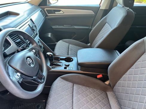 Used 2018 Volkswagen Atlas S image 35