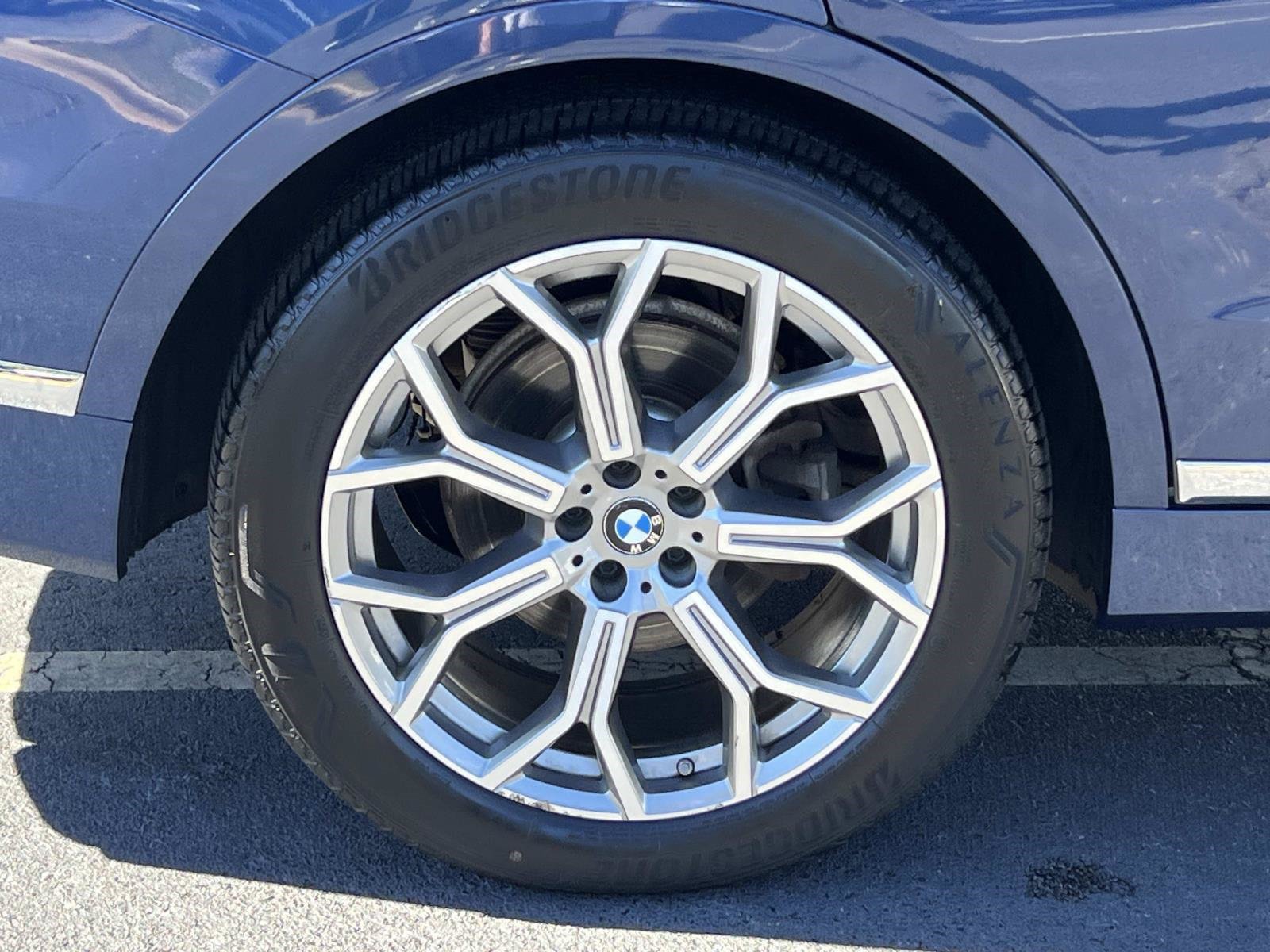 Used 2019 BMW X7 xDrive40i w/ Premium Package AWD/4WD image 7