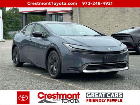 Certified 2024 Toyota Prius Prime FWD image 2