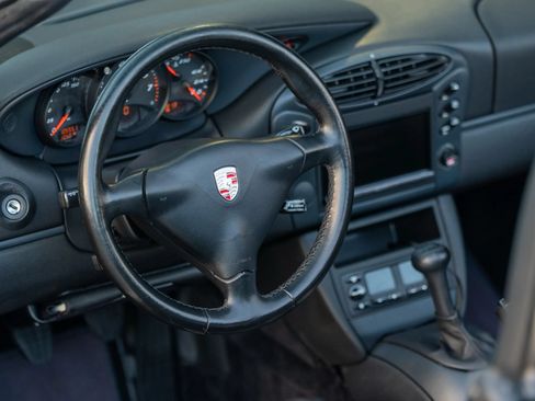 Used 1999 Porsche Boxster RWD image 31