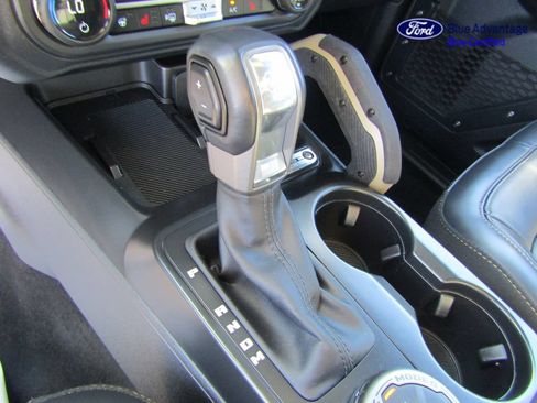 Certified 2025 Ford Bronco Badlands AWD/4WD image 28