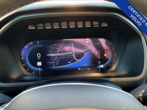 Used 2023 Volvo XC90 B5 Plus image 28