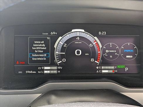 Used 2025 Toyota Sequoia Platinum image 10