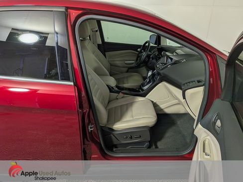 Used 2017 Ford C-MAX Titanium w/ Equipment Group 301A FWD image 37
