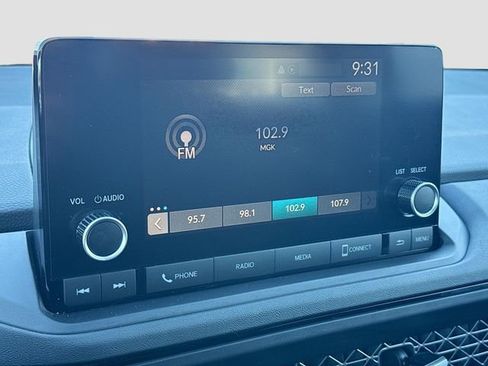 Certified 2023 Honda Accord EX image 13