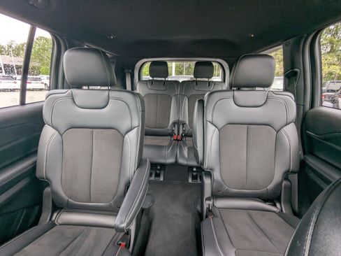Certified 2023 Jeep Grand Cherokee L Laredo RWD image 11
