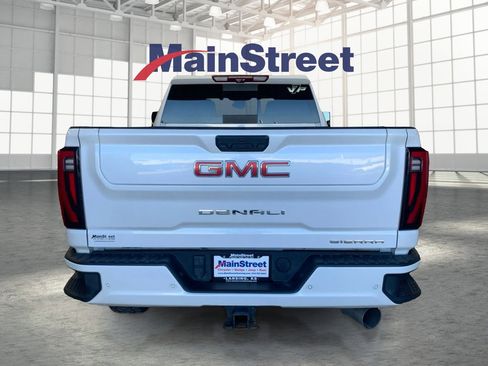 Used 2024 GMC Sierra 2500 Denali w/ Denali Reserve Package image 4