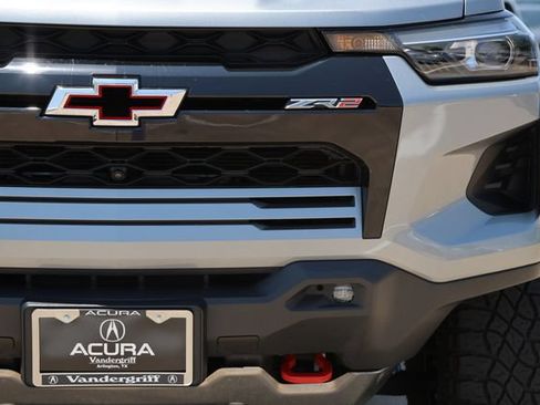 Used 2023 Chevrolet Colorado ZR2 w/ ZR2 Convenience Package III AWD/4WD image 9