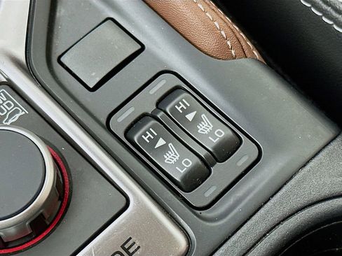 Used 2023 Subaru Forester Touring image 28