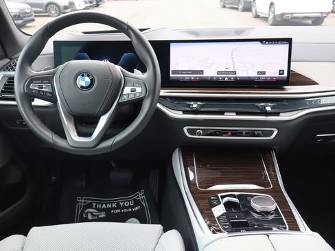Used 2026 BMW X5 xDrive40i AWD/4WD image 13