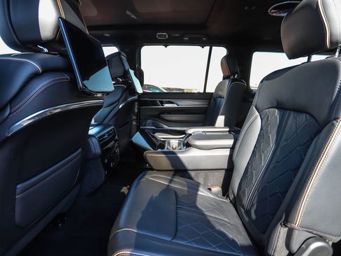 Used 2023 Jeep Grand Wagoneer L Series III w/ Rear Seat Video Group 1 image 14