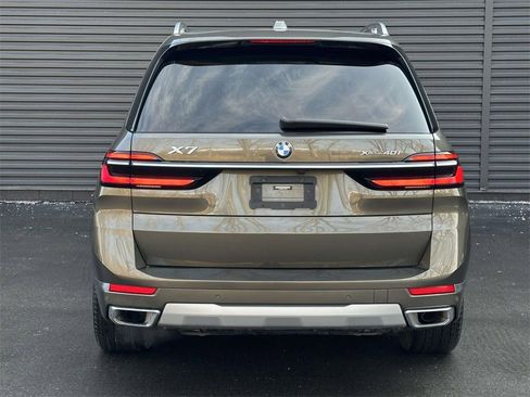 Used 2023 BMW X7 xDrive40i w/ Parking Assistance Package image 4