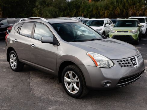Used 2010 Nissan Rogue SL w/ Premium Pkg image 15