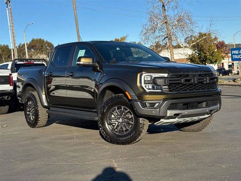 Used 2024 Ford Ranger Raptor image 2