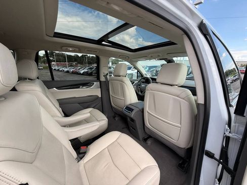 Used 2020 Cadillac XT6 Premium Luxury AWD/4WD image 20