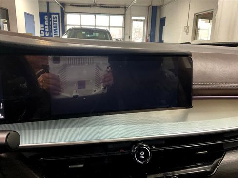 Certified 2026 Nissan Murano Platinum w/ Cargo Package image 19