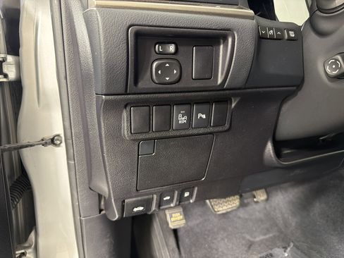 Used 2014 Lexus ES 350 w/ Luxury Package image 9