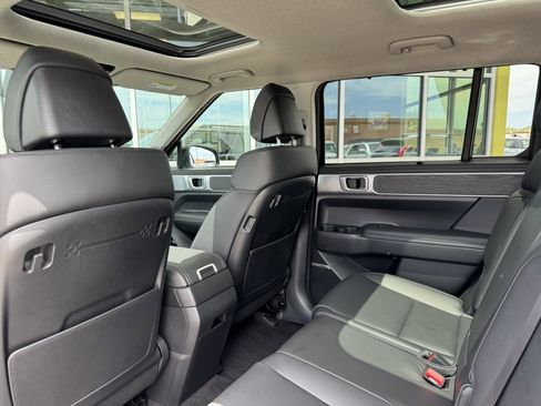 Used 2024 Hyundai Santa Fe Limited image 37
