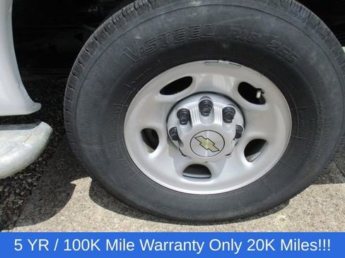 Used 2024 Chevrolet Express 2500 w/ Driver Convenience Package RWD image 28