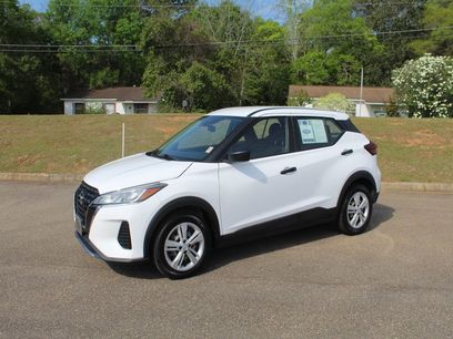 Used 2023 Nissan Kicks S